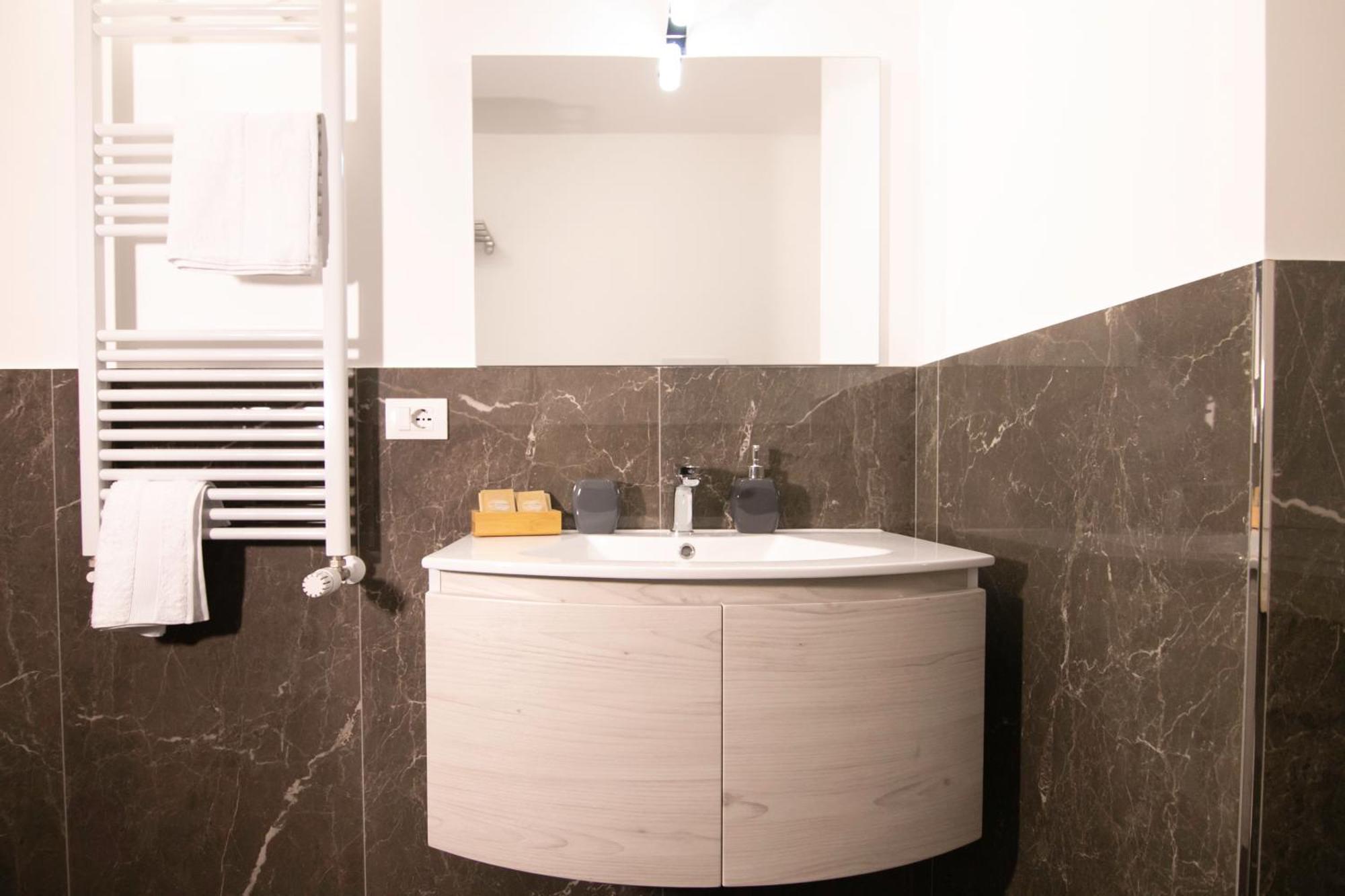 Villareale47 Luxury Suites & Rooms باليرمو المظهر الخارجي الصورة